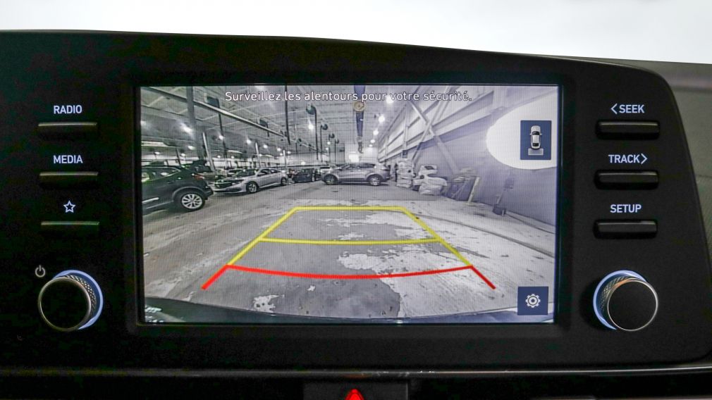 Hyundai Elantra Essential 2022 d&rsquo;occasion à vendre - 13