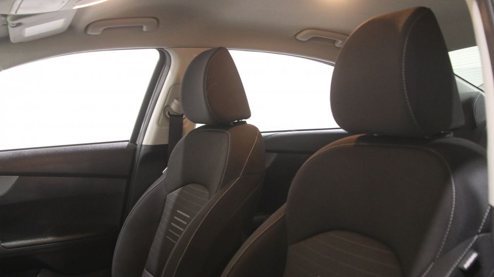 Kia Forte LX 2021 d&rsquo;occasion à vendre - 10