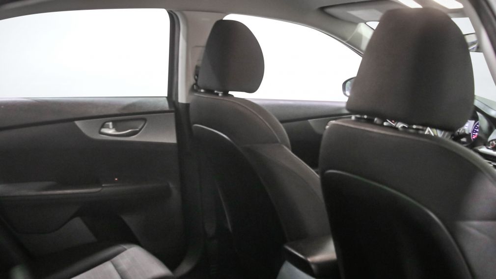 Kia Forte LX 2021 d&rsquo;occasion à vendre - 20