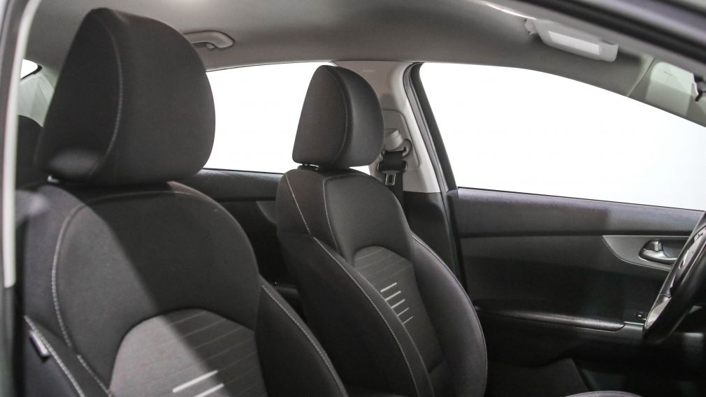 Kia Forte LX 2021 d&rsquo;occasion à vendre - 24