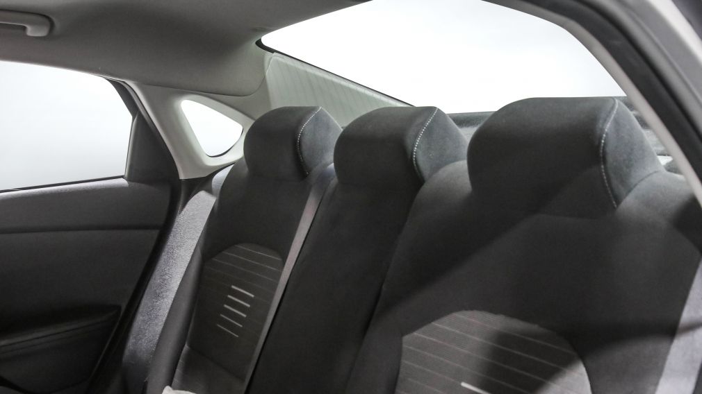 Kia Forte LX 2021 d&rsquo;occasion à vendre - 19