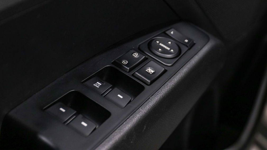 Hyundai Elantra Essential 2020 d&rsquo;occasion à vendre - 9