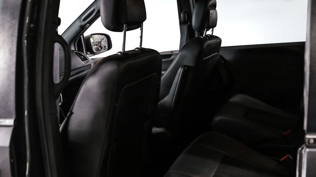 Dodge GR Caravan Premium Plus 2020 d&rsquo;occasion à vendre - 19