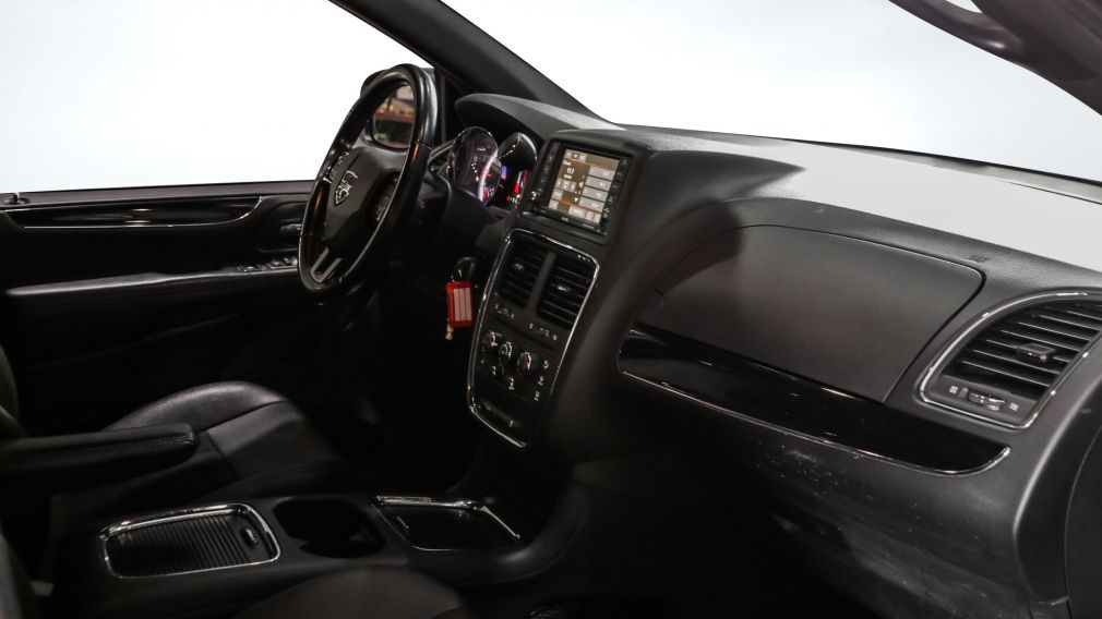 Dodge GR Caravan Premium Plus 2020 d&rsquo;occasion à vendre - 22