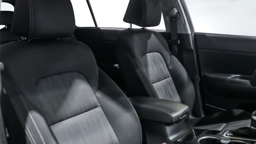 Kia Sportage LX 2022 d&rsquo;occasion à vendre - 21