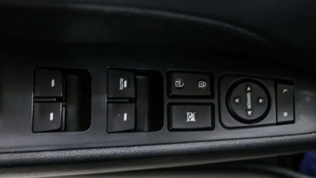 Hyundai Elantra Preferred 2019 d&rsquo;occasion à vendre - 11