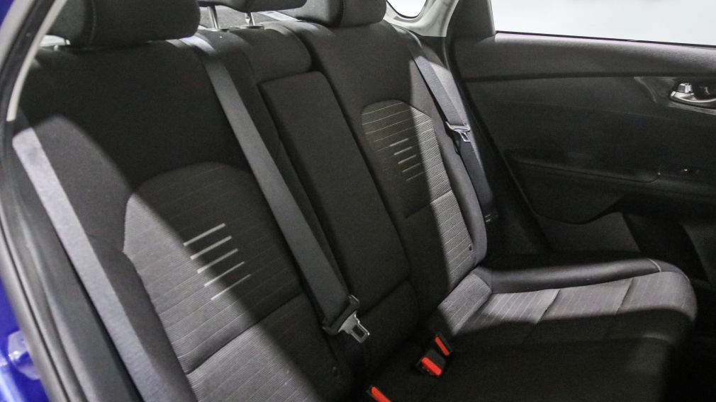 Kia Forte EX 2020 d&rsquo;occasion à vendre - 19