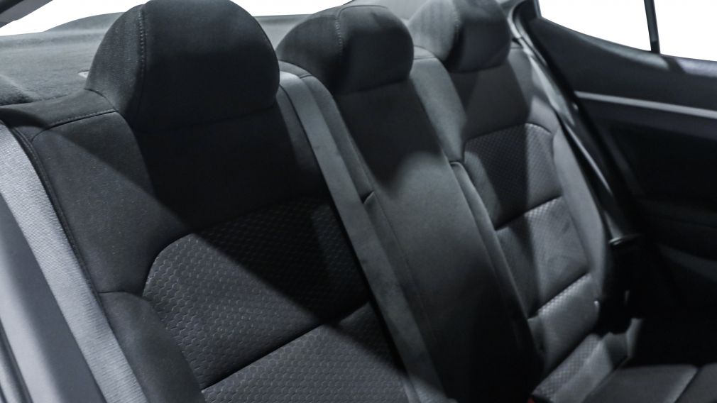 Hyundai Elantra Preferred 2019 d&rsquo;occasion à vendre - 19