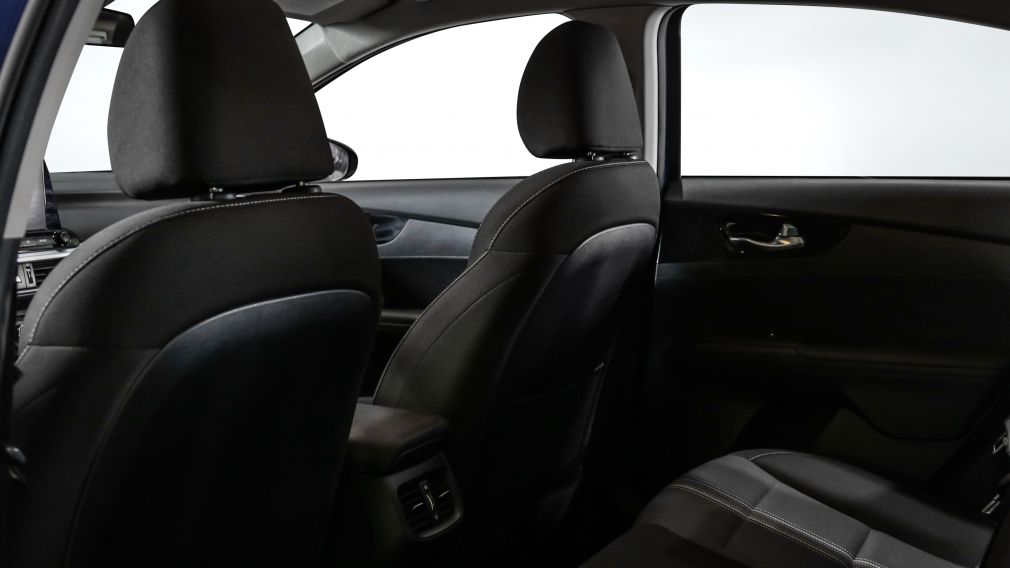 Kia Forte EX 2023 d&rsquo;occasion à vendre - 18