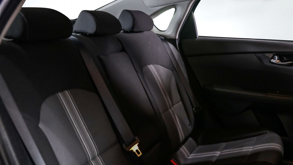 Kia Forte EX 2023 d&rsquo;occasion à vendre - 19