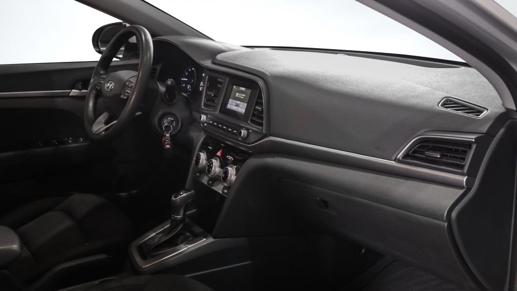 Hyundai Elantra Essential 2019 d&rsquo;occasion à vendre - 21