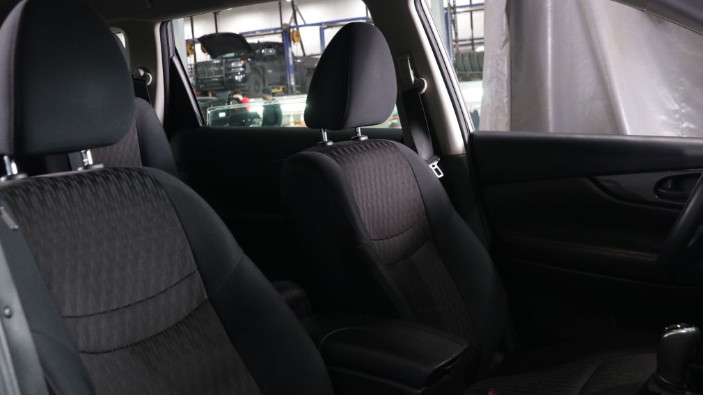 Nissan Rogue SV 2019 d&rsquo;occasion à vendre - 23