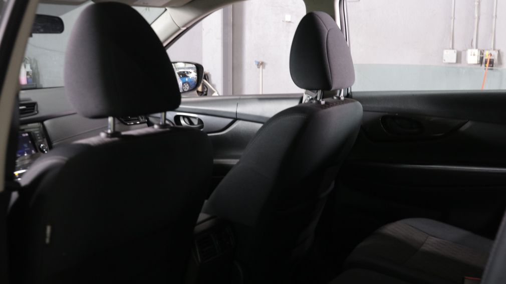 Nissan Rogue SV 2019 d&rsquo;occasion à vendre - 19