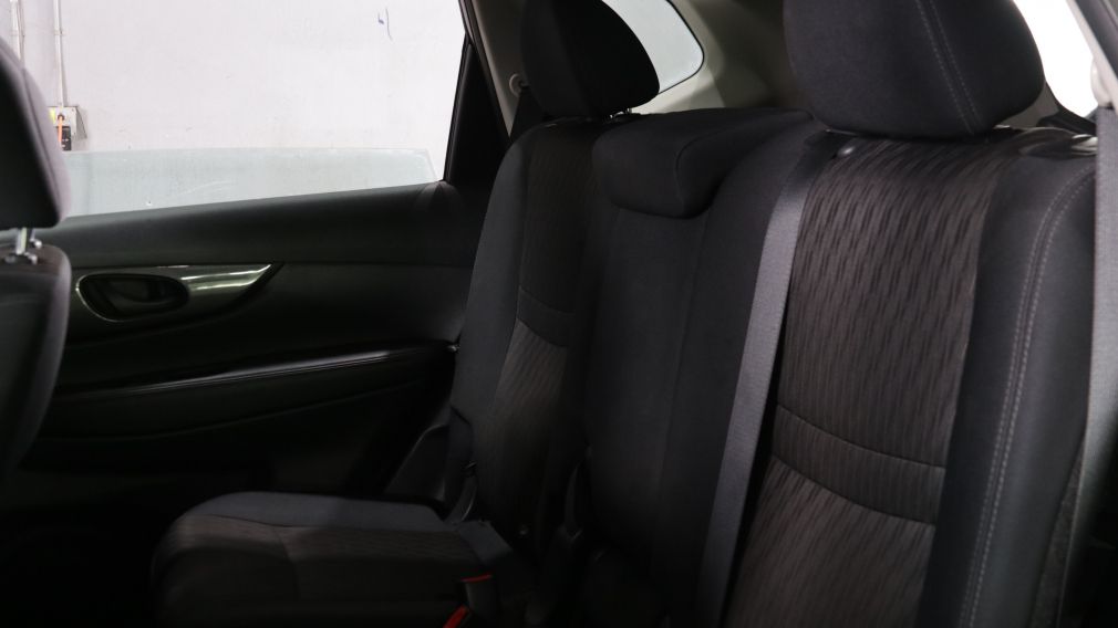 Nissan Rogue SV 2019 d&rsquo;occasion à vendre - 18