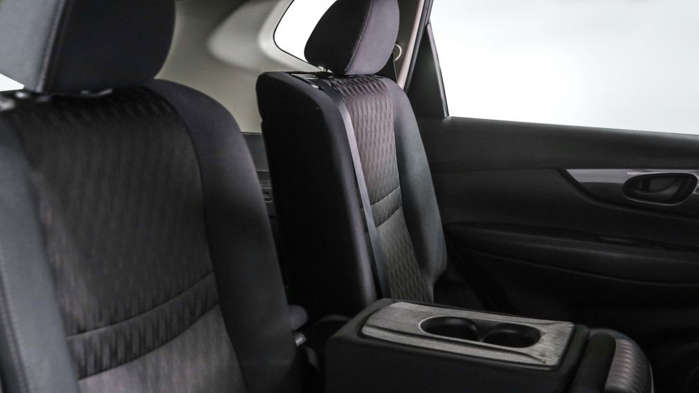 Nissan Rogue SV 2019 d&rsquo;occasion à vendre - 21