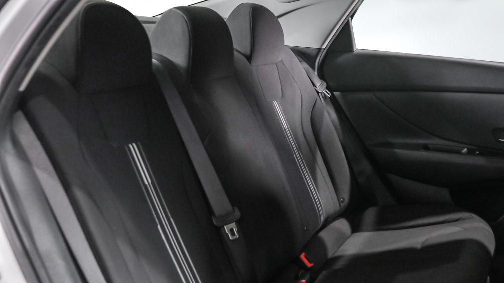 Hyundai Elantra Preferred 2022 d&rsquo;occasion à vendre - 22