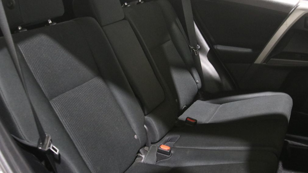 Toyota Rav 4 LE 2018 d&rsquo;occasion à vendre - 21