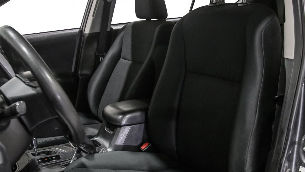 Toyota Rav 4 LE 2018 d&rsquo;occasion à vendre - 10