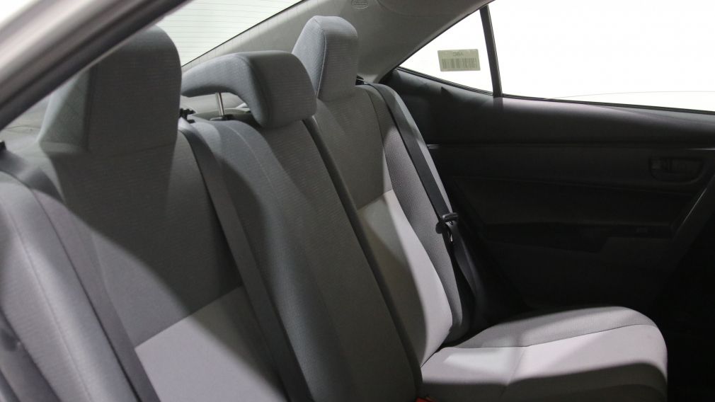 Toyota Corolla CE 2018 d&rsquo;occasion à vendre - 21
