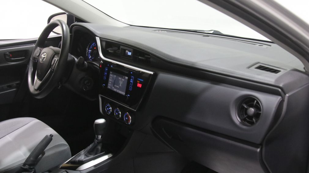 Toyota Corolla CE 2018 d&rsquo;occasion à vendre - 23