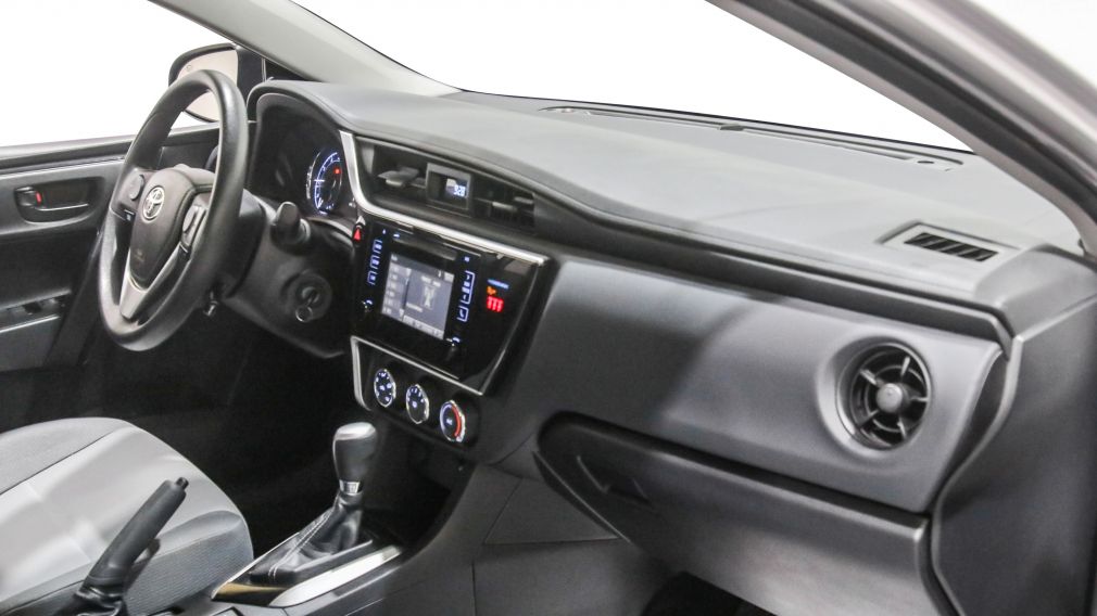 Toyota Corolla CE 2018 d&rsquo;occasion à vendre - 23