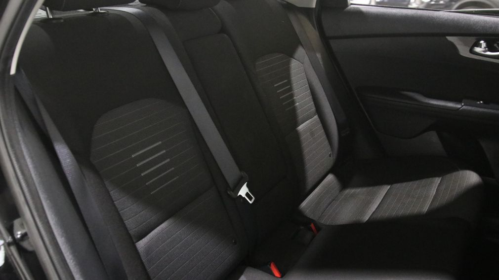 Kia Forte EX 2021 d&rsquo;occasion à vendre - 23