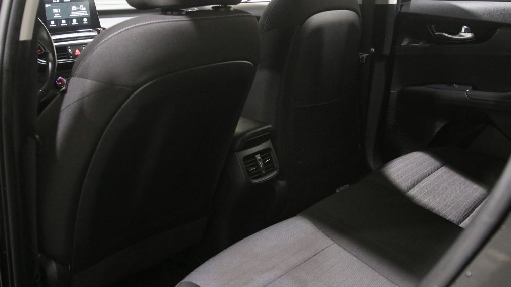 Kia Forte EX 2021 d&rsquo;occasion à vendre - 21