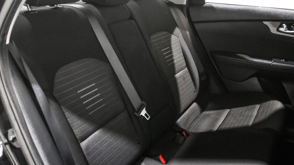 Kia Forte EX 2021 d&rsquo;occasion à vendre - 23