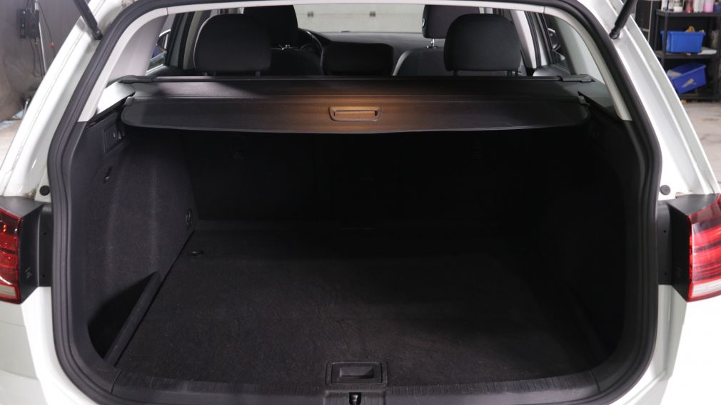 Volkswagen Golf Comfortline 2019 d&rsquo;occasion à vendre - 19