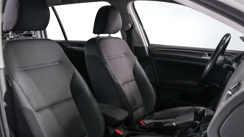 Volkswagen Golf Comfortline 2019 d&rsquo;occasion à vendre - 22