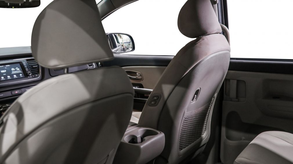 Kia Sedona LX 2020 d&rsquo;occasion à vendre - 21