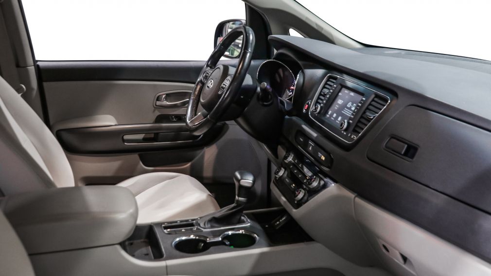 Kia Sedona LX 2020 d&rsquo;occasion à vendre - 26