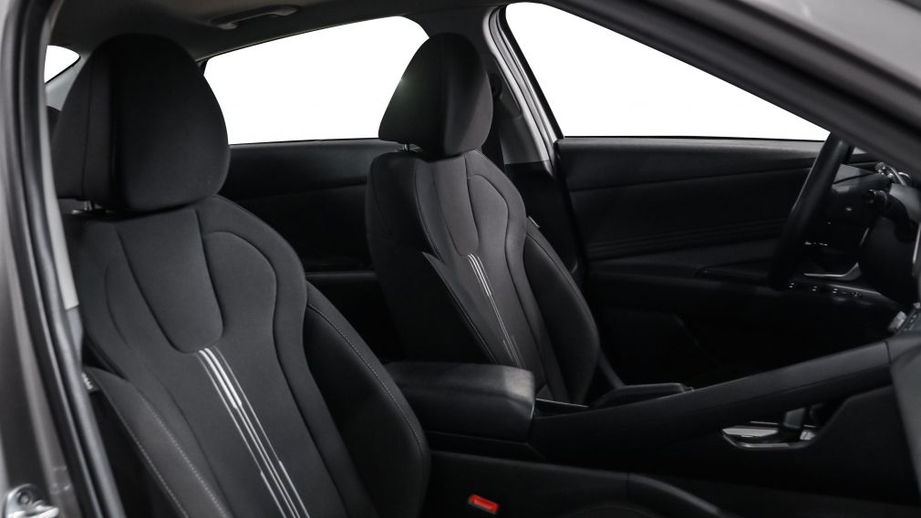 Hyundai Elantra Preferred 2023 d&rsquo;occasion à vendre - 24