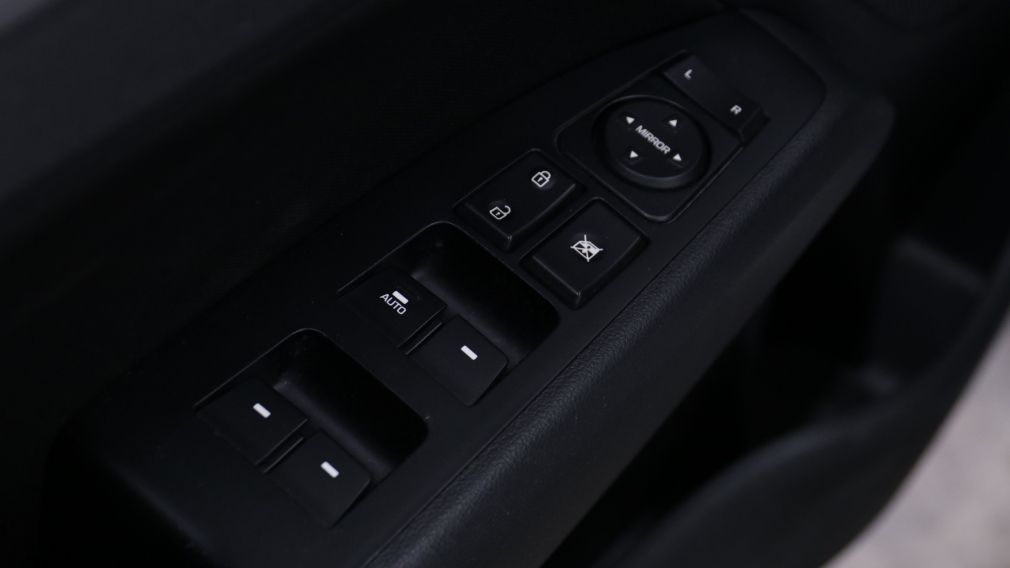 Hyundai Elantra Preferred 2019 d&rsquo;occasion à vendre - 9