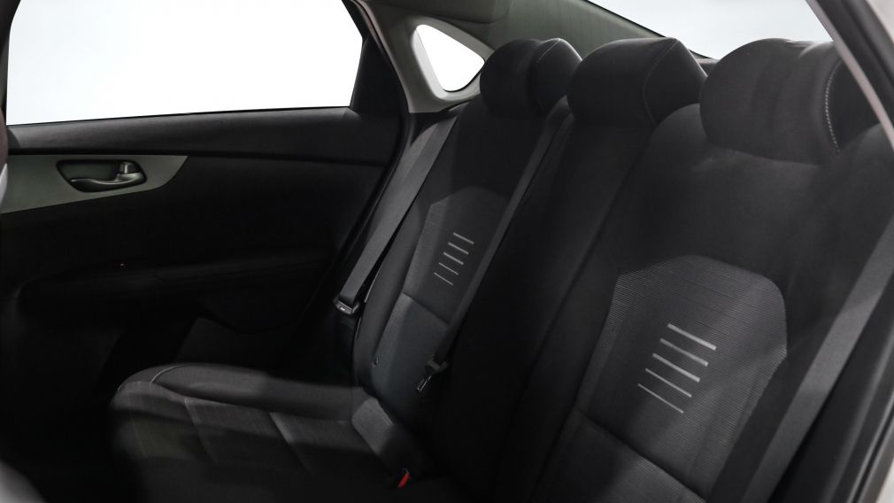 Kia Forte LX 2021 d&rsquo;occasion à vendre - 16