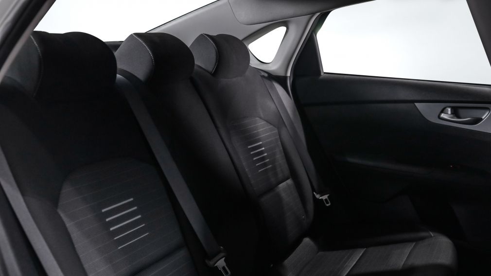 Kia Forte LX 2021 d&rsquo;occasion à vendre - 18