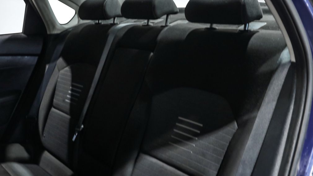 Kia Forte EX 2019 d&rsquo;occasion à vendre - 18