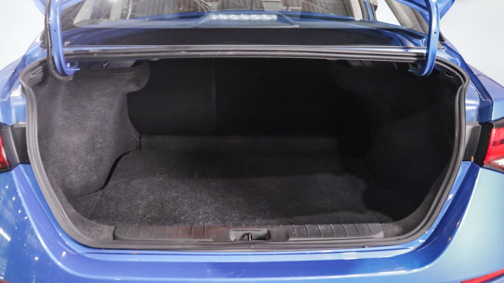 Nissan Sentra SR 2020 d&rsquo;occasion à vendre - 21