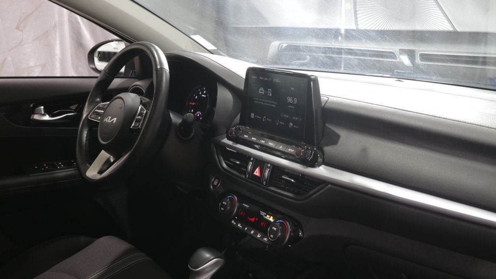Kia Forte EX 2022 d&rsquo;occasion à vendre - 21