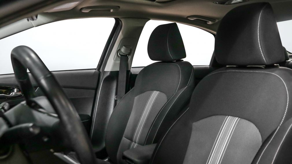 Kia Forte EX 2022 d&rsquo;occasion à vendre - 7