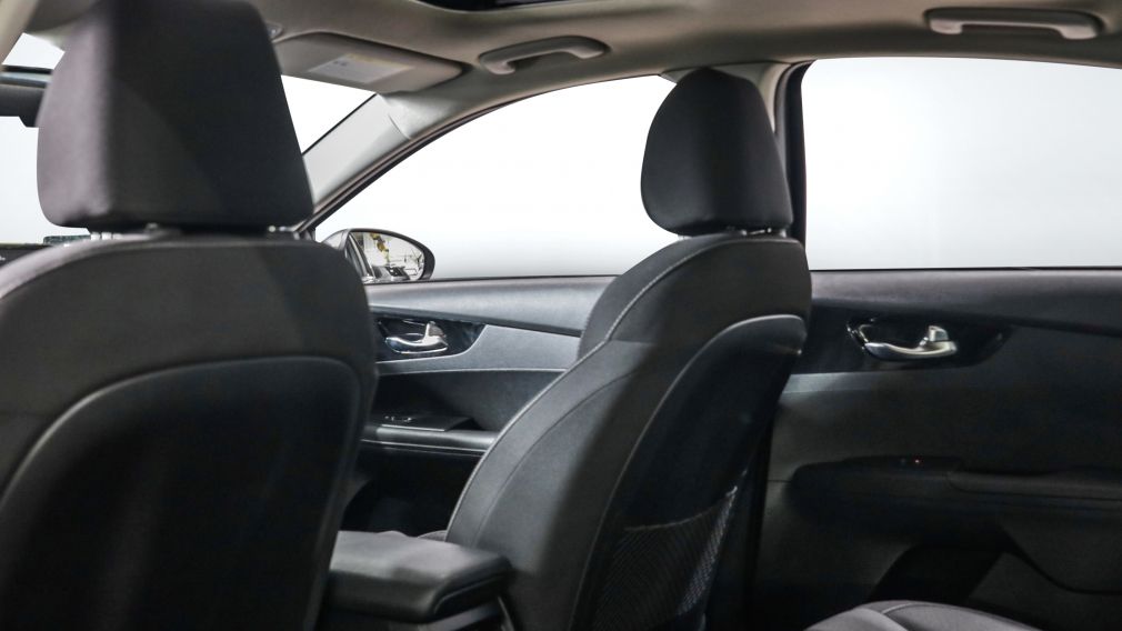 Kia Forte EX 2022 d&rsquo;occasion à vendre - 18