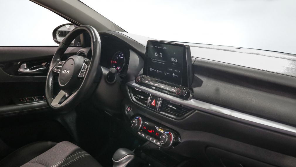 Kia Forte EX 2022 d&rsquo;occasion à vendre - 21