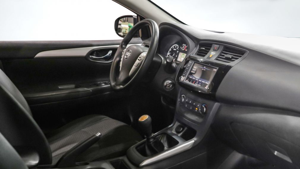Nissan Sentra S 2019 d&rsquo;occasion à vendre - 19