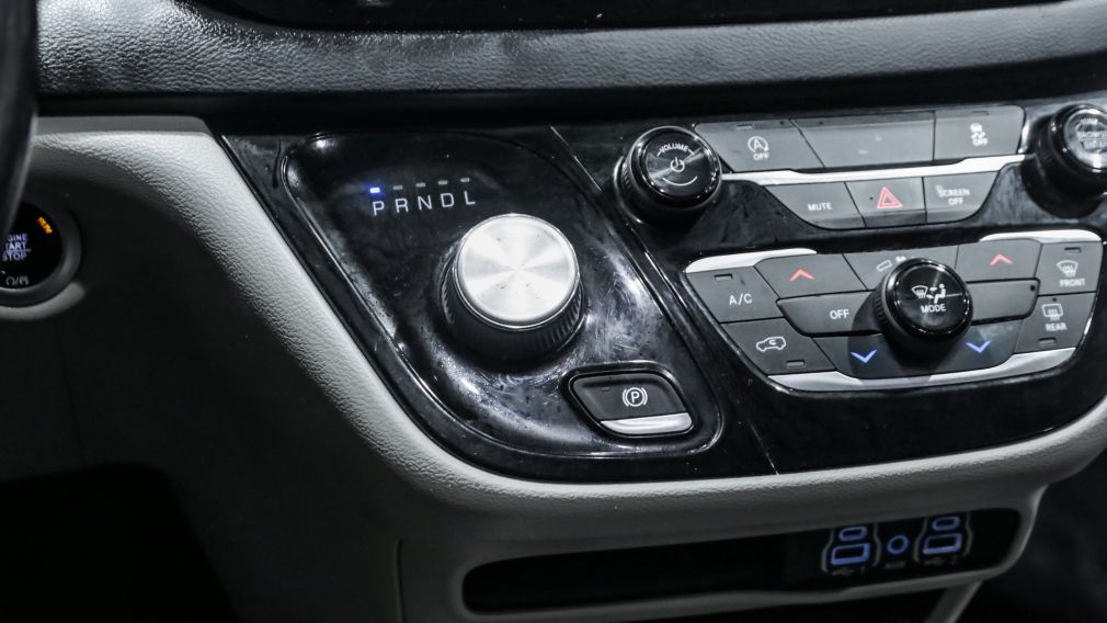 Chrysler Grand Caravan SXT 2021 d&rsquo;occasion à vendre - 17