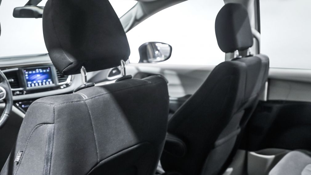 Chrysler Grand Caravan SXT 2021 d&rsquo;occasion à vendre - 18