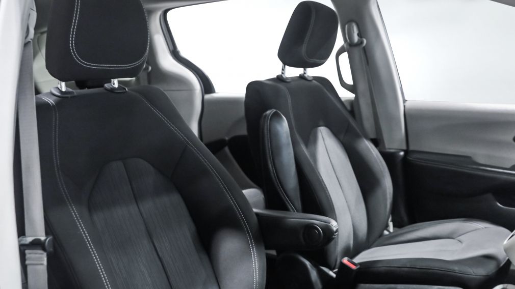 Chrysler Grand Caravan SXT 2021 d&rsquo;occasion à vendre - 22