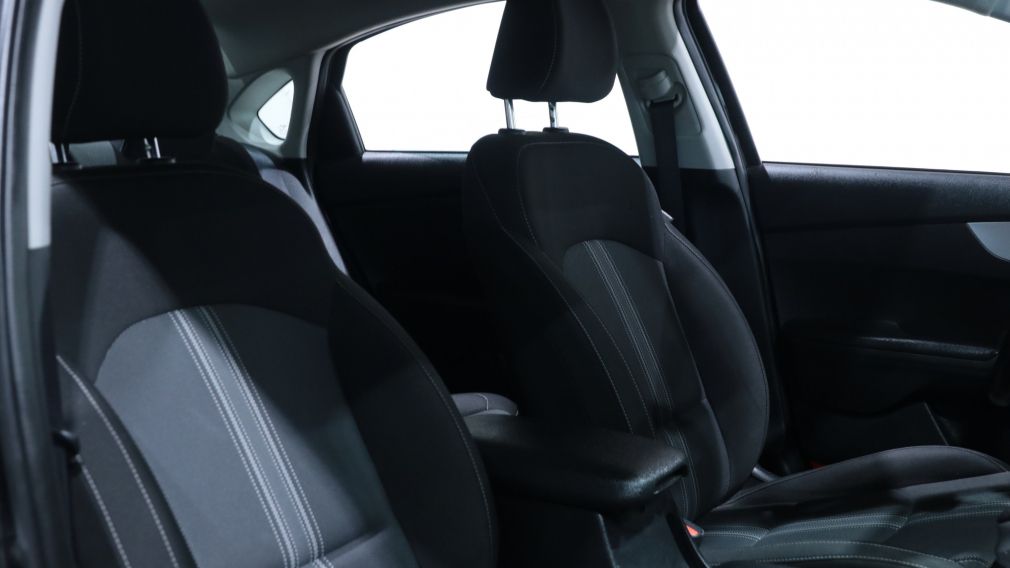 Kia Forte LX 2023 d&rsquo;occasion à vendre - 21