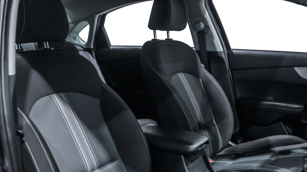 Kia Forte LX 2023 d&rsquo;occasion à vendre - 21