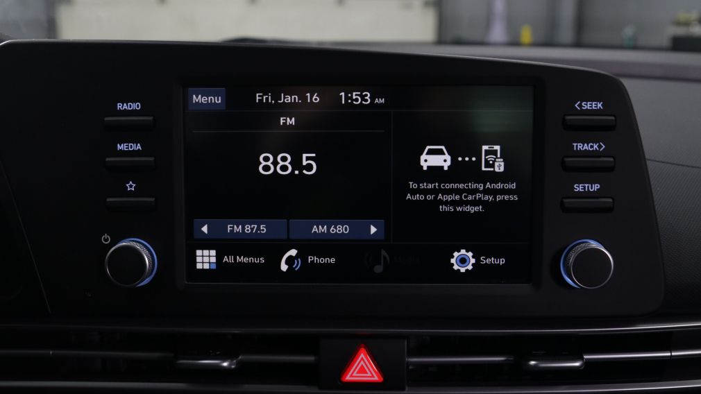 Hyundai Elantra Essential 2023 d&rsquo;occasion à vendre - 14