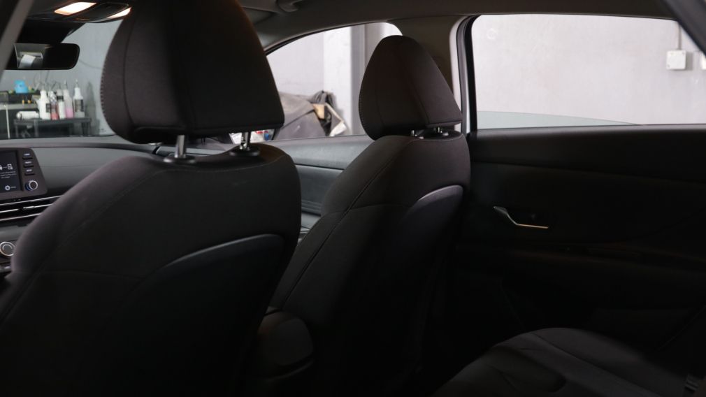 Hyundai Elantra Essential 2023 d&rsquo;occasion à vendre - 18